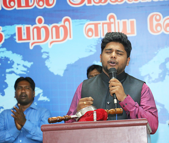 Vellore, Pernambut Mega Prayer praise report by Grace Ministry Bro Andrew Richard. God performed amazing miracles, deliverance and also touched the brokenhearted.