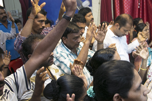 Praise Report of Retreat Prayer in Mangalore by Grace Ministry that was held on June 23, 2017. Many miracles of healing, deliverance and prophetic took place in the retreat, with thrilling testimonies of prophetic and more.