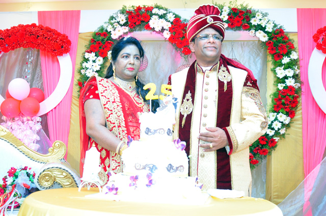 Bro Andrew Richard Sis Hanna Celebrate Their 25th Wedding Anniversary With Grandeur Grace Ministry Mangalore