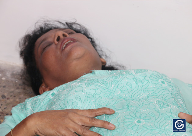 Instantly Healed from Stomach Gland through the prayers of Sis Hanna Richard while attended the retreat prayer of Grace Ministry at its prayer centre in Balmatta, Mangalore 